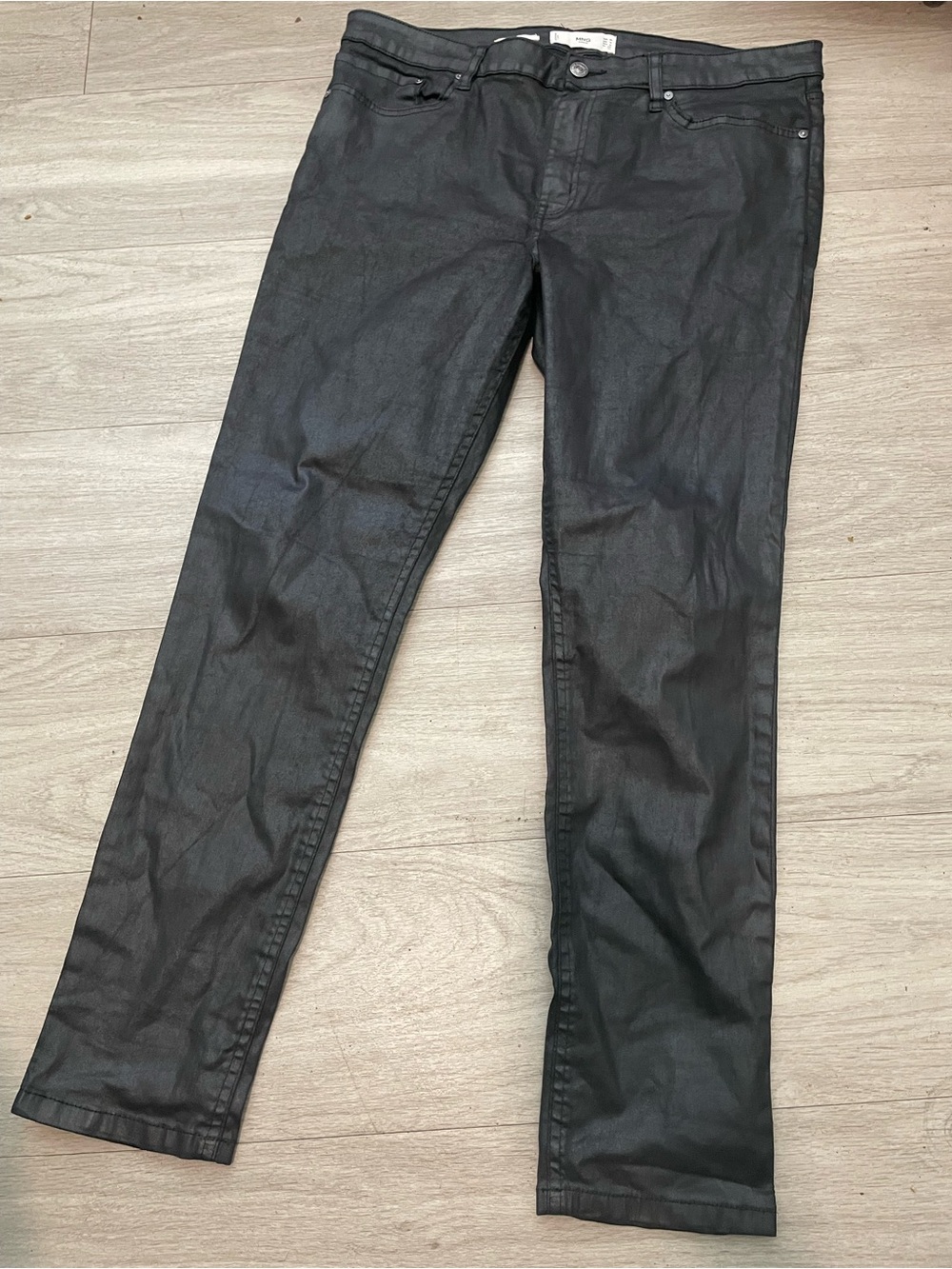 Mango Straight Leg Jeans in Black